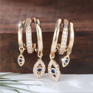 🧿EVIL EYE EARRINGS-NWT